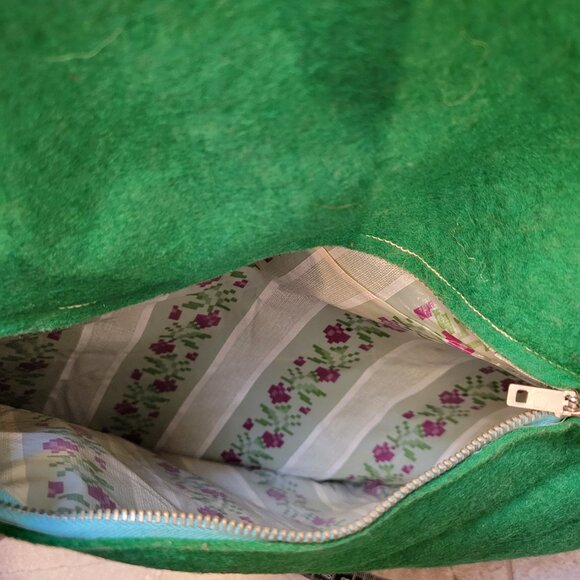 Vintage Felt white Easter Bunny eggs Decor Mid Century zipper - Picture 4 of 5